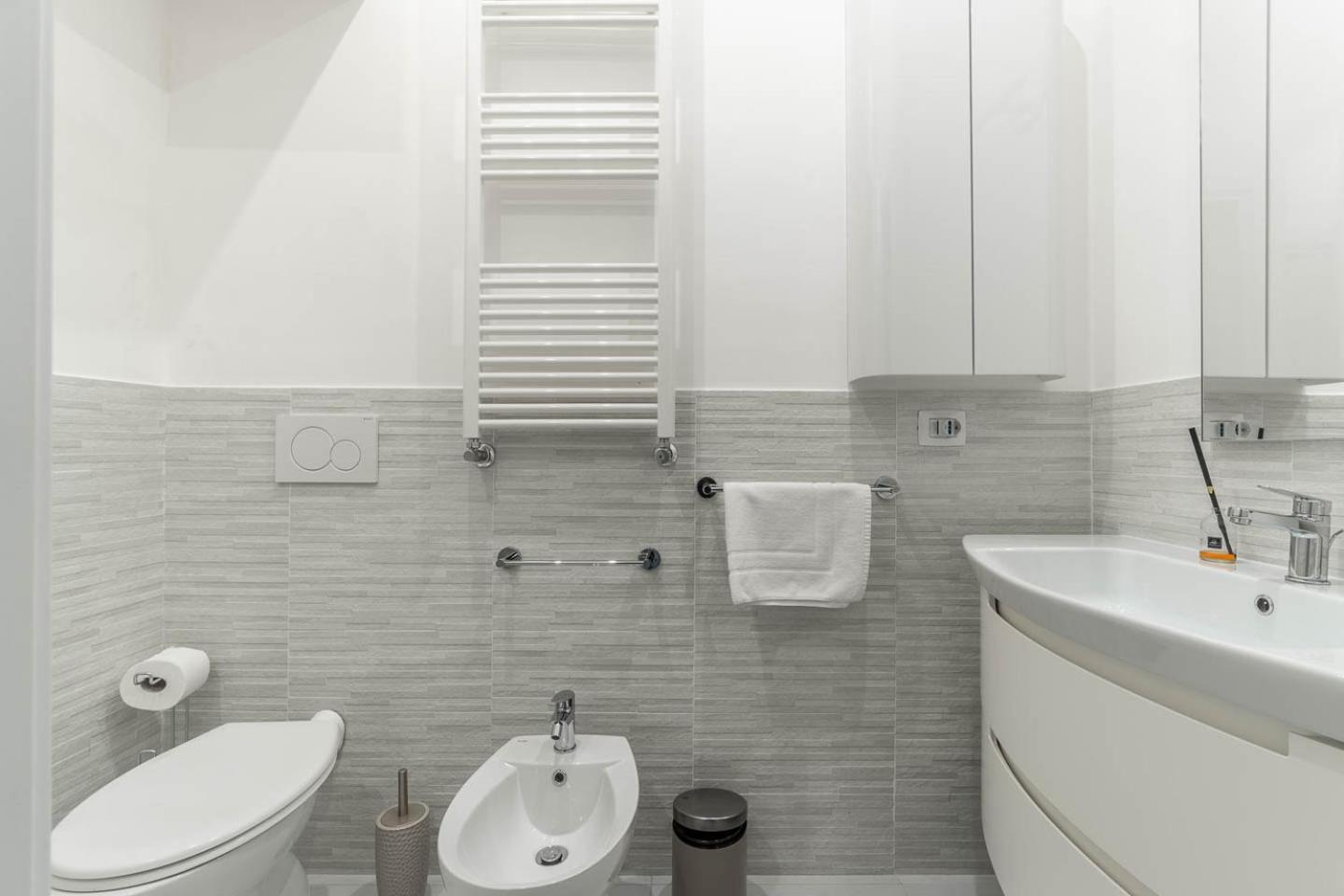 Dimora Manzoni - Bari Center Apartment Luaran gambar